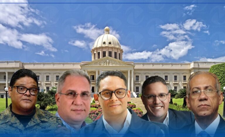 Una vacante y cuatro funcionarios ocupando ocho cargos en el Gobierno