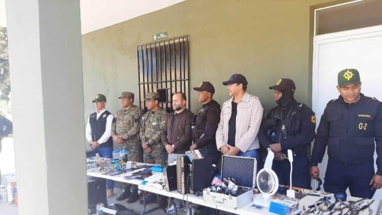 Autoridades intervienen dos cárceles en La Vega 1 Autoridades intervienen dos cárceles en La Vega
