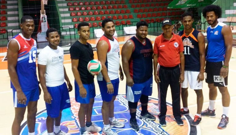 Selección Nacional de Voleibol visita SR 2 Selección Nacional de Voleibol visita SR