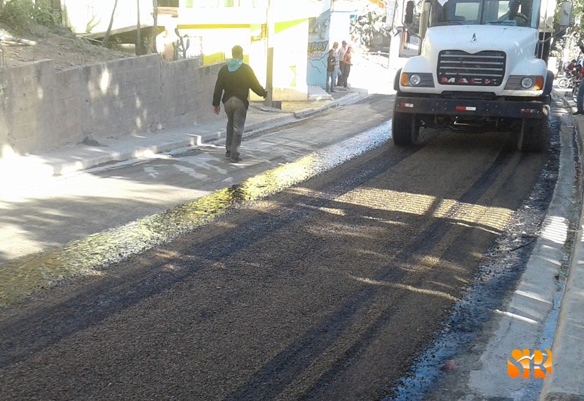Inician imprimación carretera Mata de Jobo 1 Capa 1 asfalto Mata Jobo 2016 2
