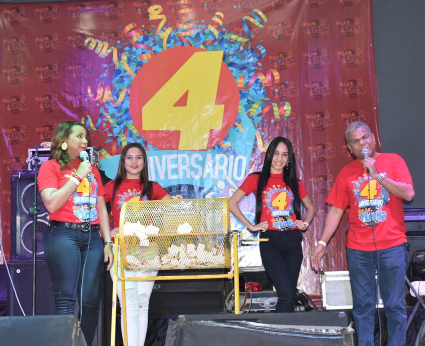 ZUMBA: Puso a vibrar a Sabaneta en su Cuarto Aniversario 1 Zumba IV aniversarios 2016 1
