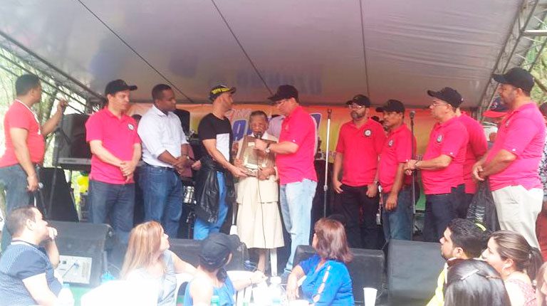 Directiva del Abrazo Sabanetero reconoce a la Señorita Nena Sosa 1 Senorita Brigida IX Abrazo Sabanetero 2017 2 FE