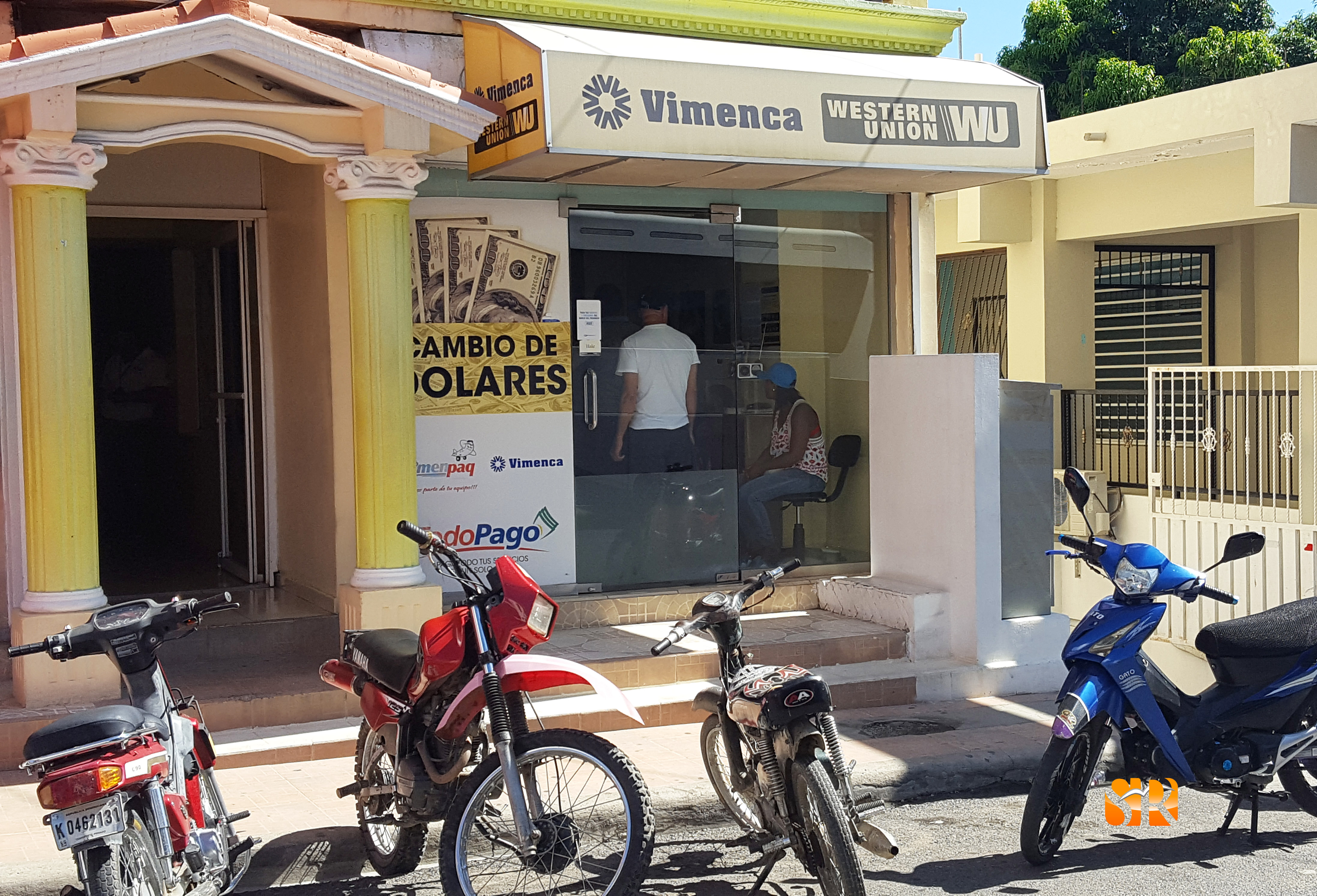 Atracadores cargaron con más de 300 mil pesos en Vimenca (+vídeo) 1 Vimenca SR