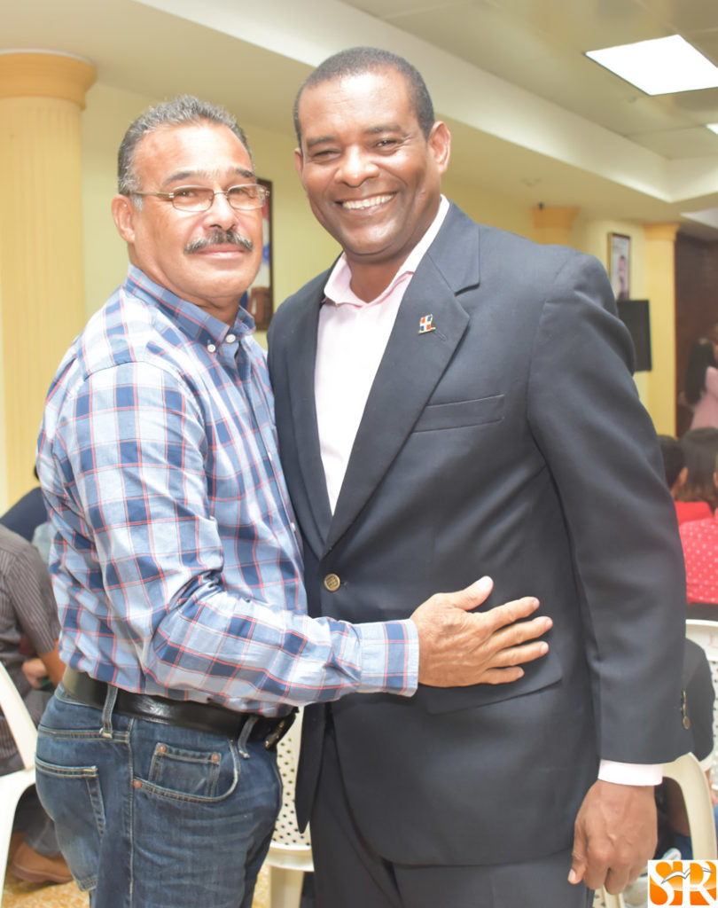 Yadira Rivas puso en circulación libro, Cuando soy… 8 Yadira Rivas libro Fanchi Ruperto