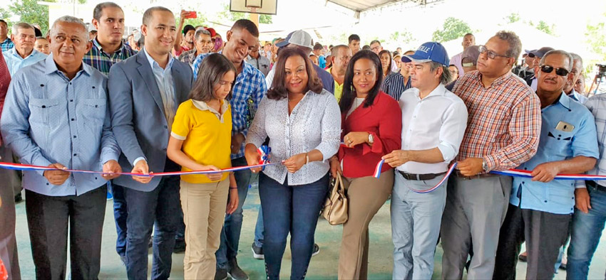 UERS invierte más de 45 millones, beneficia más de 800 comunitarios en Santiago Rodríguez 2 Inauguracion electrificacion Ingenitos cinta