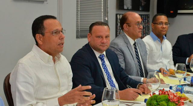 Hay problemas con la construcción de cien escuelas; someterán ingenieros 4 Hay problemas con la construcción de cien escuelas; someterán ingenieros