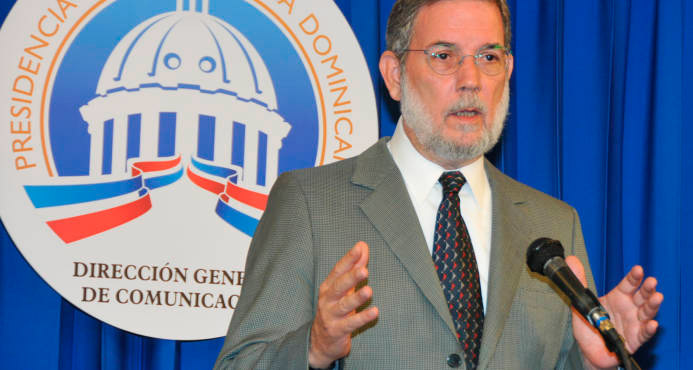 Portavoz de la Presidencia acusa de “chantajista” a Leonel Fernández 3 Portavoz de la Presidencia acusa de “chantajista” a Leonel Fernández