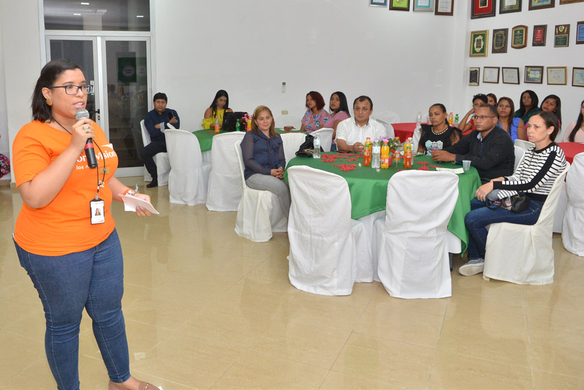 ISM imparte charla “Crianza con ternura” para fortalecer relaciones familiares 4 ISM Crianza ternura 3