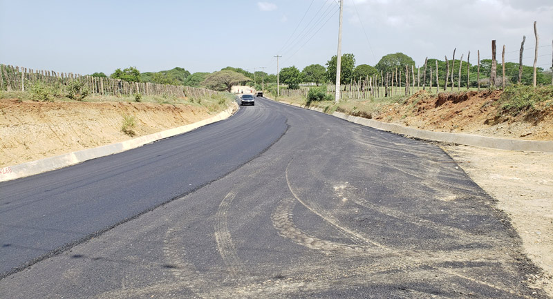 Avanzan asfaltado carretera San José – El Rincón (+vídeo) 2 Asfaltado Carretera San Jose 2