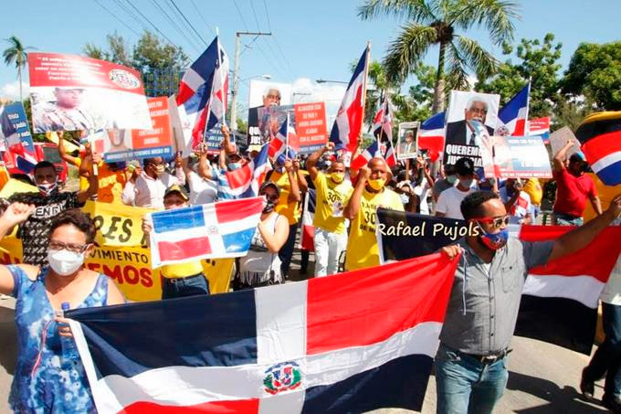 Marchan en Mao para que expulsen haitianos ilegales 1 Marchan Mao haitianos FE