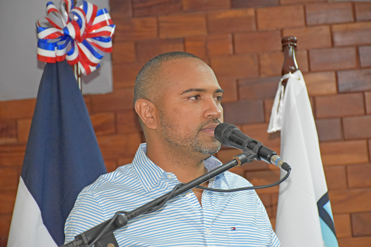 Presentan Plan Municipal de Desarrollo (+vídeo) 2 Plan Municipal de Desarrollo Romeo Lantigua 2