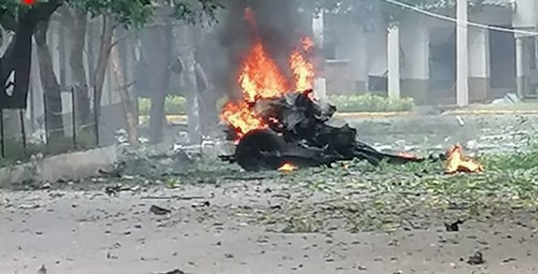 COLOMBIA: Vuelven los carros bomba; la explosión de uno provoca 36 heridos 4 COLOMBIA: Vuelven los carros bomba; la explosión de uno provoca 36 heridos