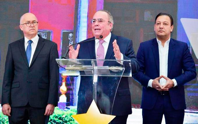 PLD afirma que el presidente Abinader está improvisando 1 Abinader improvisando dice Charlie Mariotti centro FE