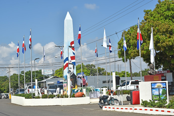 Inauguran remozamiento al Monumento a los Héroes de la Restauración de la Independencia de la República (+ fotos y vídeo) 4 Remozamiento Monumento Monumento