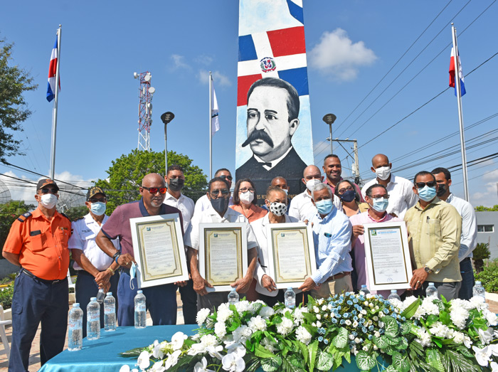 Ayuntamiento reconoce personalidades de Santiago Rodríguez (+vídeo) 3 Ayuntamiento reconoce personalidades de Santiago Rodríguez (+vídeo)