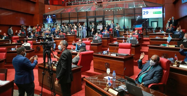 Senado aprueba nuevo Código Penal sin despenalizar el aborto 1 Aprueban codigo FE