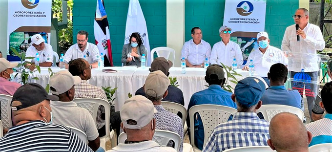Dirección General de Frontera deja iniciado el proyecto “Agroforestería y Georeferenciación” 1 Proyecto Agroforesteria Georeferenciacion SR