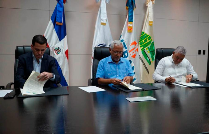 Plan Piloto de Movilidad Escolar comenzará en Monte Plata, Haina y La Victoria 1 Plan Piloto de Movilidad Escolar comenzará en Monte Plata, Haina y La Victoria
