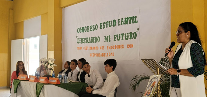 Liceo Marino Almonte organizó congreso estudiantil, "Liderando Mis Emociones" 4 Liceo Marino Almonte congreso Emociones 2023 1