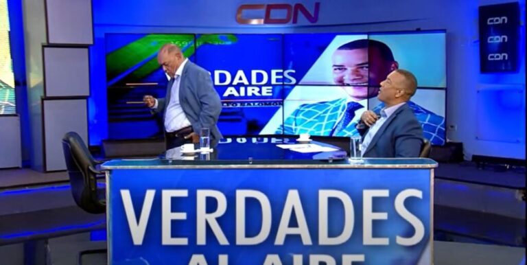 (Vídeo) Periodista Adolfo Salomón pide excusas por manera en que terminó entrevista a Ramón Alburquerque 4 (Vídeo) Periodista Adolfo Salomón pide excusas por manera en que terminó entrevista a Ramón Alburquerque