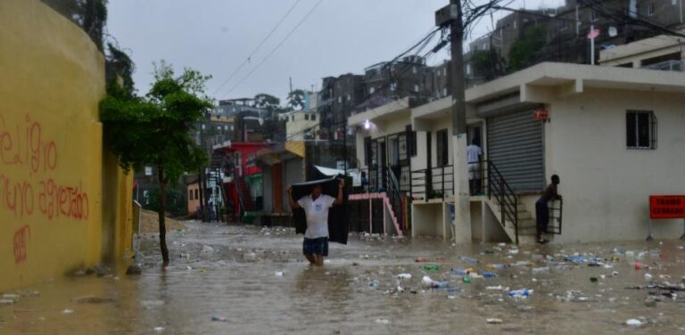 La leptospirosis mata a 38 personas; la bacteria puede durar meses en el agua o el suelo 5 La leptospirosis mata a 38 personas; la bacteria puede durar meses en el agua o el suelo