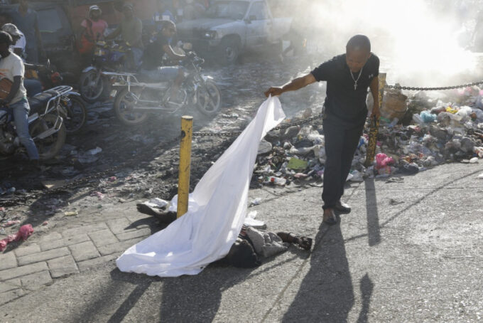 Hallan doce cadáveres en Puerto Príncipe en medio de la espiral de violencia en Haití 1 haiti 1 e1710781602303